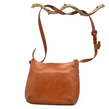 겐텐 숄더백 토스카 가죽 주름 가죽 내추럴 숄더 브라운