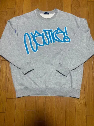 NAUTICA 그레이 자수 로고 맨투맨 M