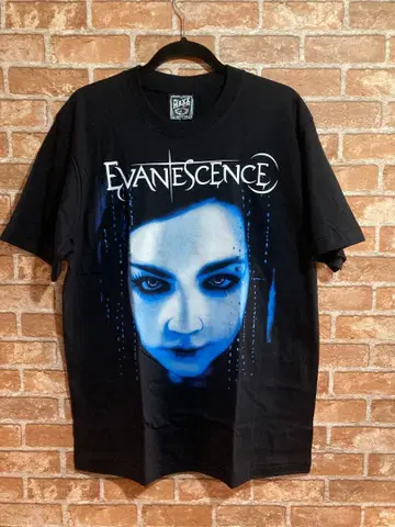 새상품 미사용 VANESCENCE 에바네센스 밴드 T셔츠 반팔티