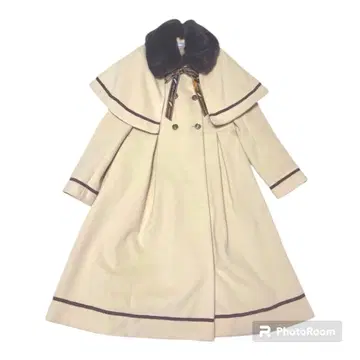 axes femme POETIQUE 롱 코트 아이보리 퍼