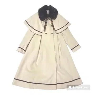 axes femme POETIQUE 롱 코트 아이보리 퍼