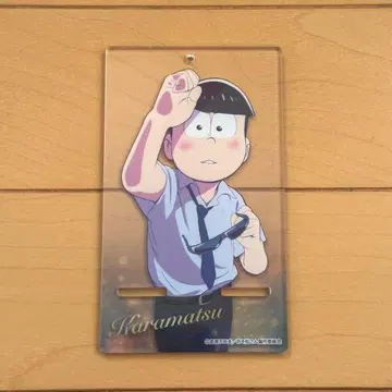 오소마츠 6쌍둥이 벽치기 스마트폰 스탠드 카라마츠