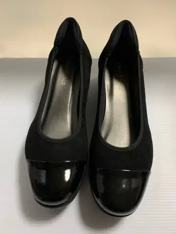 [ 상태 좋음 ] 힐즈 아베뉴 통굽 웨이브 밑창 펌프스 23.5cm