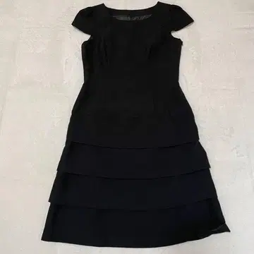 노브랜드 프릴 티어드 원피스 반팔 블랙 M