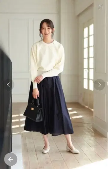 green label relaxing 네이비 플레어 스커트 무릎 기장