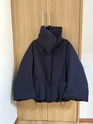 유니클로 J 하이브리드 다운 자켓 네이비