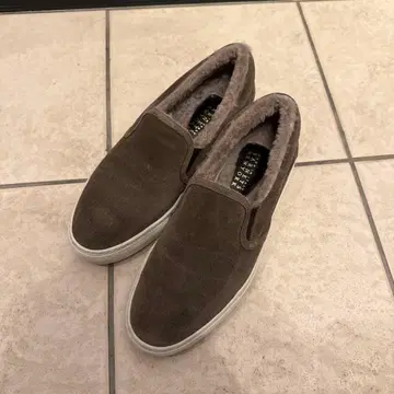 BARNEYS NEWYORK 스웨이드 슬립온