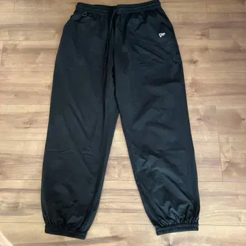 뉴에라 유틸리티 팬츠 새상품급 M 사이즈