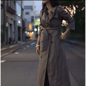 FUMIKA UCHIDA 트렌치코트