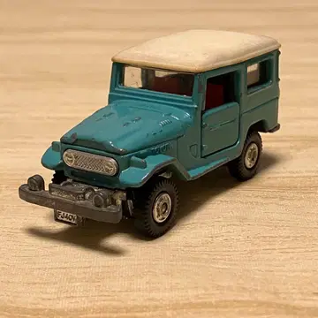 토미카 도요타 랜드크루저 No.2 1/60