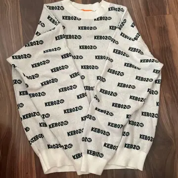 Keboz 그레이 로고 프린트 스웨터