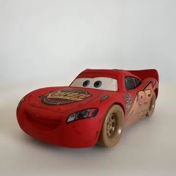 카즈 마텔 맥퀸 더트 사양