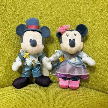 [미사용 새상품] 디즈니 판타지 스프링스 호텔 인형 배지