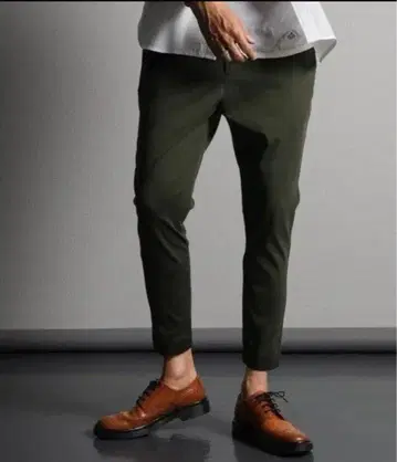 더퍼 원더 쉐이프 크롭 이지 팬츠 M 카키