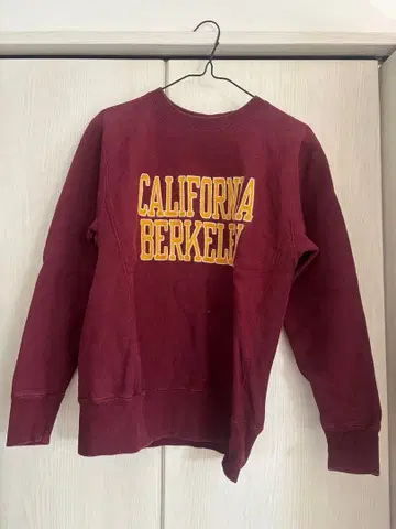 CALIFORNIA BERKELEY 크루넥 맨투맨