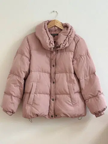 로라 애슐리 핑크 후드 부착 다운 자켓