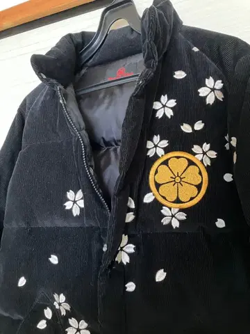벚꽃 자수 블랙 다운 자켓 #선#가을 옷#겨울 의류