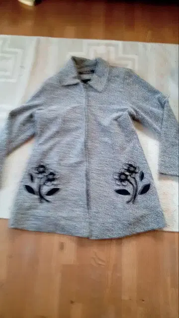 그레이 꽃무늬 모티브 롱 코트 일본제