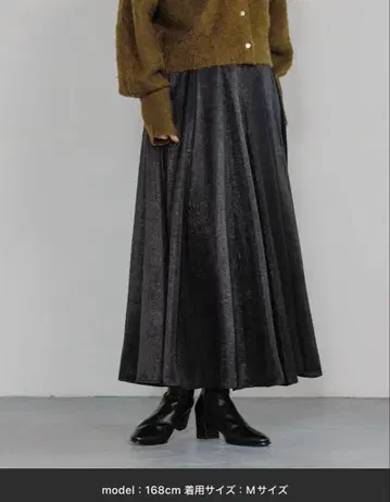 블랙 플리츠 롱 스커트