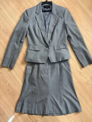 ESPRITMUR 그레이 스커트 수트 사이즈 11