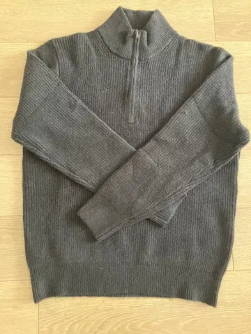 미사용품 유니클로 수플레얀 하프 지퍼 스웨터 긴팔 M 블랙