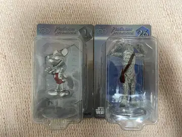 Disney 100 플라티나 오너먼트 2체 세트