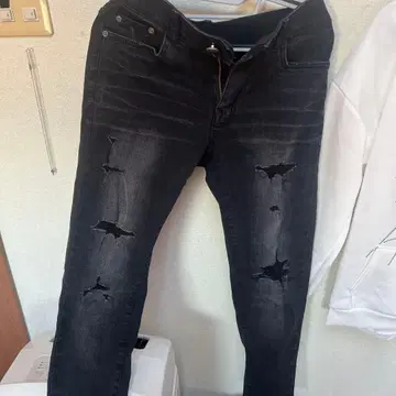 Retro engine 데미지 가공 블랙 데님 M