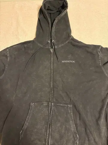 NiziU 홀 투어 후디