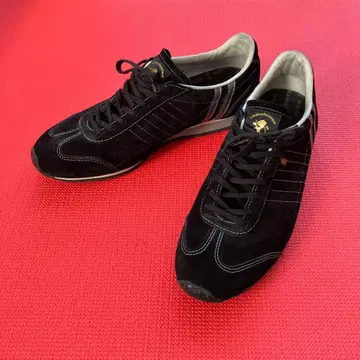 패트릭 블랙 스웨이드 스니커즈 42