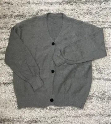 미사용 새상품!! 복슬복슬 V넥 긴팔 가디건 그레이 여성용 M~L 사이즈