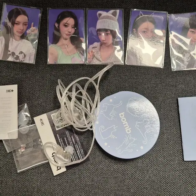 아일릿 bomb 인이어 이어폰 앨범 풀세트 + 포토카드