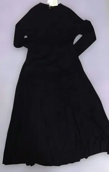 택 포함 새상품 2024년 유니클로 C 블랙 메리노 상의 & 스커트