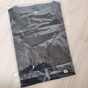 킷카와 코지 블랙 라메 T셔츠