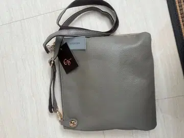 그레이 베이지 가죽 숄더백 소가죽 새상품 여행