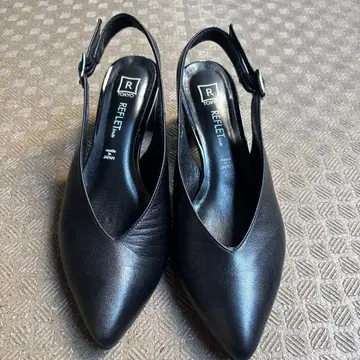 22.5cm REFLET 블랙 가죽 5cm 펌프스