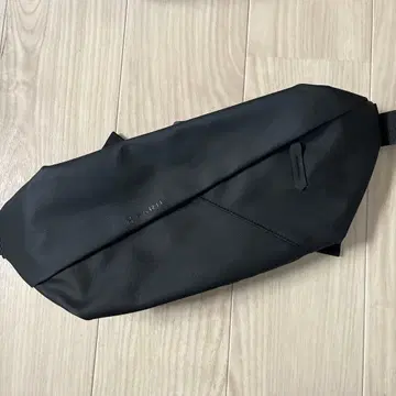 리버 플라이어 바디백 L 사이즈