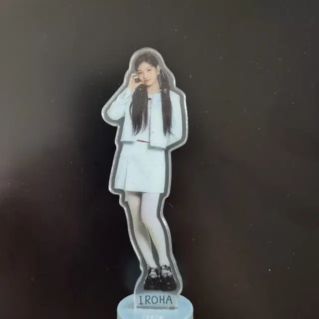 아일릿 이로하 글릿터데이 아크릴 스탠드