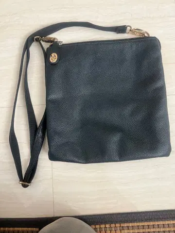 소가죽 블랙 숄더백 다기능 여행