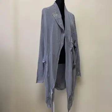 컨디션 최상 요건 레일 그레이 롱 가디건 압축 펠트가 특징적