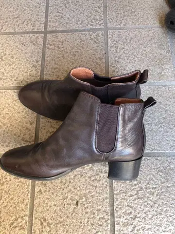 마가렛호웰 아이디어 가죽 사이드 고어 숏부츠 브라운