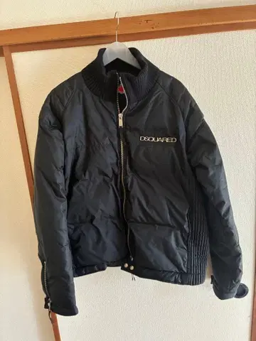 디스퀘어드 다운 자켓