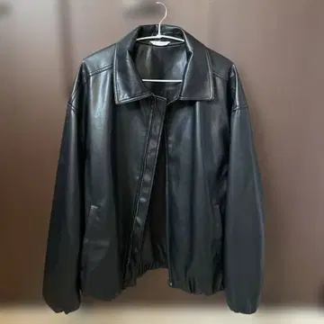 ZARA 블랙 가죽 자켓 L 사이즈