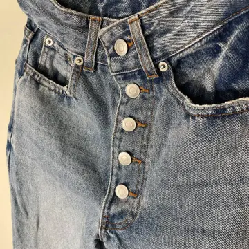 [새상품급] cara loose button fly denim