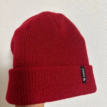 STANCE 레드 니트 모자