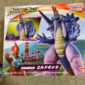 엘도기메라 피규어 반다이