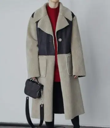 리버서블 페이크 무스탕 코트