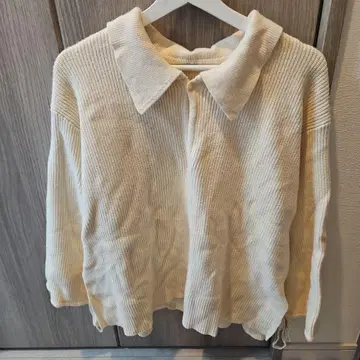 MYSTIC 아이보리 리브 긴팔 스웨터