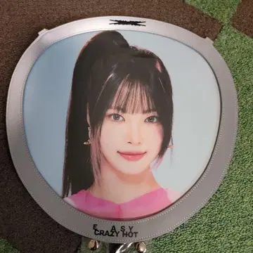 르세라핌 운채 EASY CRAZY HOT 부채 커버 포함