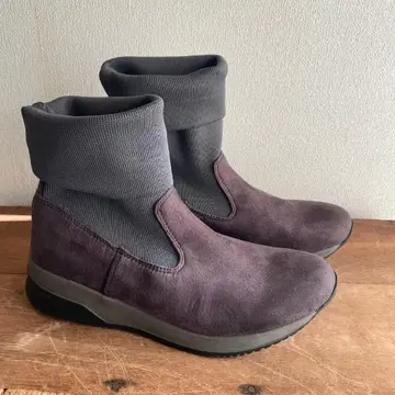 새상품급 키다리 아저씨 삭스 부츠 그레이 스웨이드 23-23.5cm