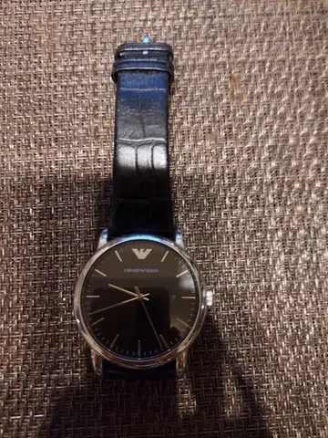 엠포리오 아르마니 블랙 아날로그 손목시계